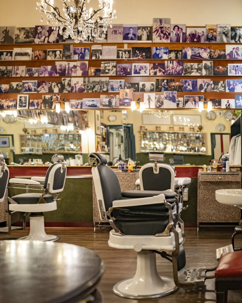 Interni Antica Barbieria Colla Milano