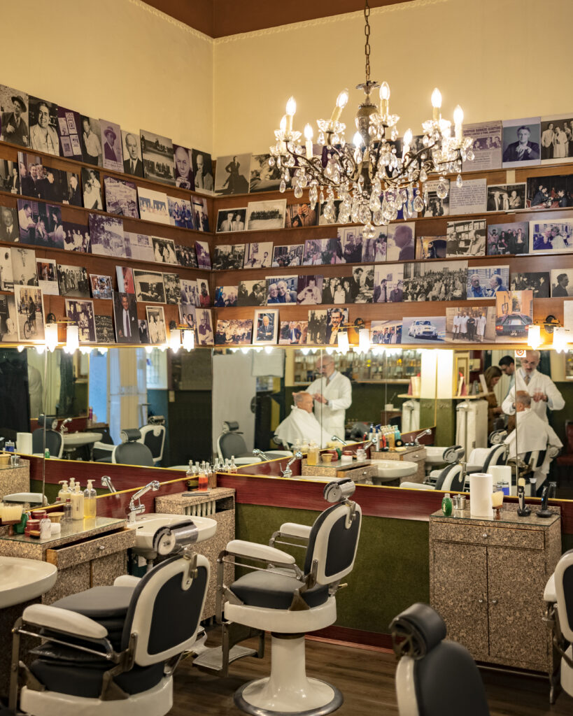 Interni Antica Barbieria Colla Milano